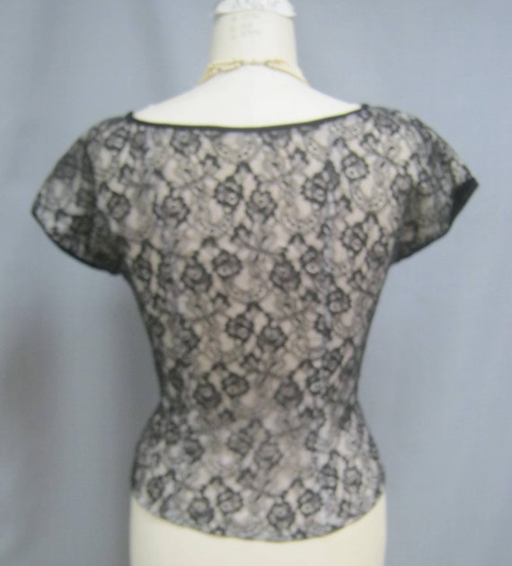 Vintage 1950s BLACK LACE BLOUSE Top Nude Lining H… - image 5