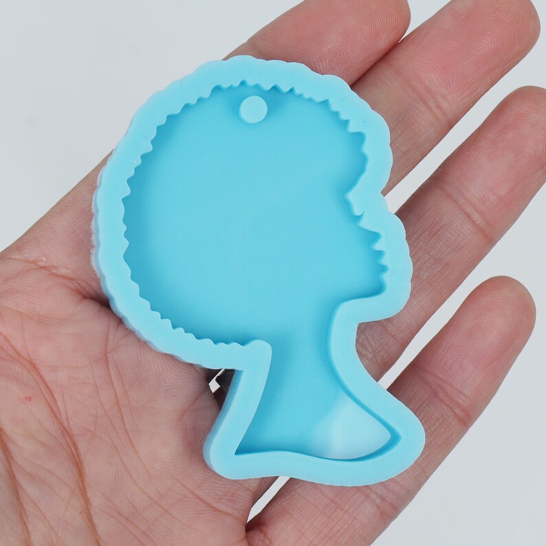 1 PC Figure Silicone Keychain Mold DIY Chocolate Molds Cake Mold 2 Sizes 103366