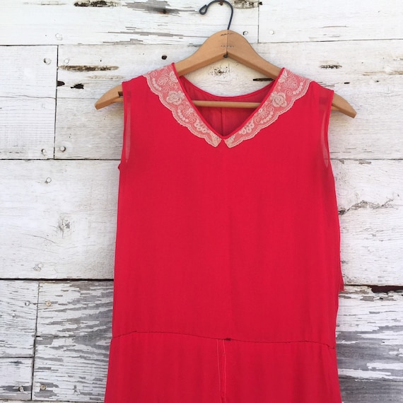 20's chiffon & lace dress • XS / S • red • ruffled
