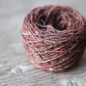 Fils de tweed mérinos doux Donegal : couleur 5585 rouille coucher de soleil
