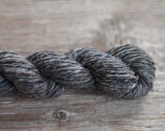 Donegal Kilcarra Tweed yarn 100gr or 50gr cakes/skeins Pure new wool yarn Hand knitting yarn Gray tweed Aran tweed 4809 Maghery