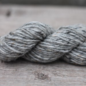Donegal Kilcarra Tweed yarn 100gr or 50gr cakes/skeins Pure new wool yarn Hand knitting yarn Gray tweed Aran tweed 2017 ARDARA
