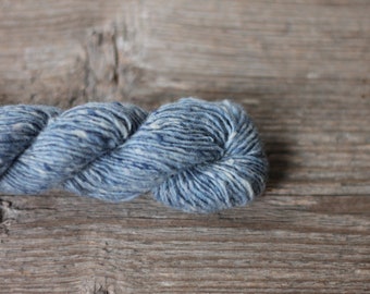 Donegal Soft merino tweed Merino wool knitting wool yarn 1ply Donegal tweed Light jeans blue tweed yarn 5548 Malone