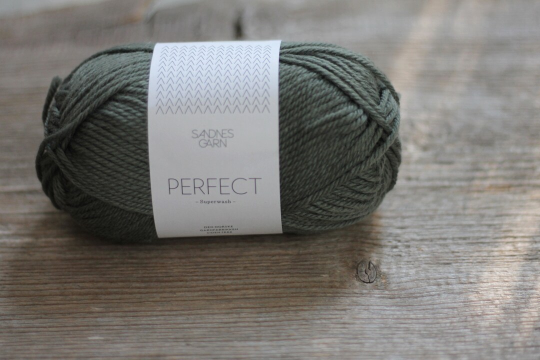 Sandnes Garn PERFECT DK Weight Superwash Sock Yarn 50g Color 9071 Olive