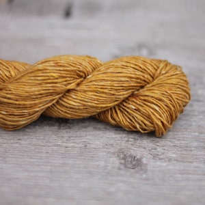 Tweed yarn 100gr, 50gr or 25gr mini skeins Donegal Soft merino tweed Merino yarn Hand knitting yarn Yellow tweed yarn 5534 GARA