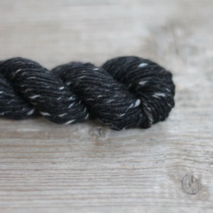Donegal Kilcarra Tweed yarn Pure new wool yarn Hand knitting yarn 4581 Milford black aran tweed