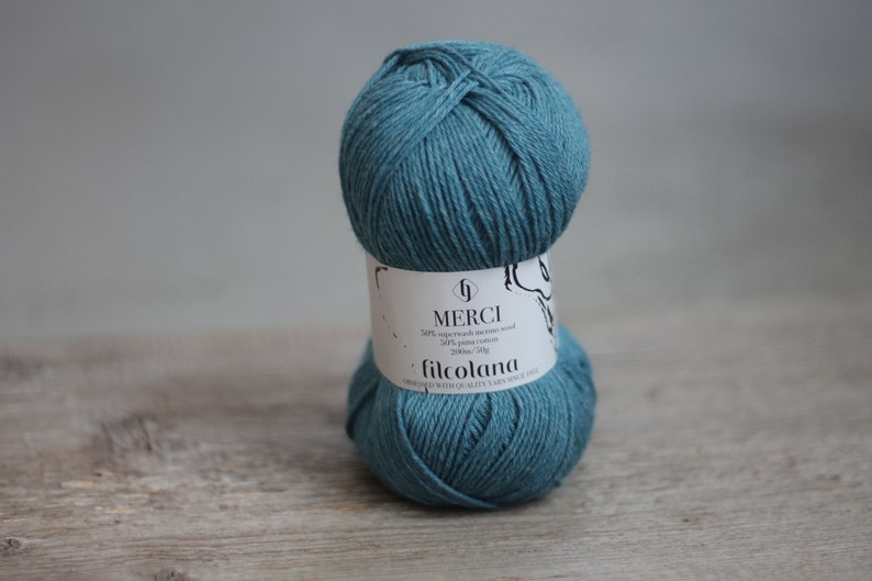 Filcolana Merci 50g Superwash merino met Pima Cotton Fingeringweight garen Kleur 603 Maomao afbeelding 1