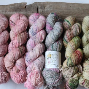 Hand dyed Single merino wool yarn
