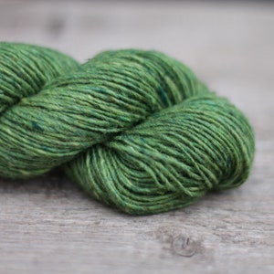 Tweedgarn 100gr, 50gr oder 25gr Miniknäuel Donegal Weiches Merinogarn Merinowolle Handstrickgarn Grünes Tweedgarn 5536 KILLALA