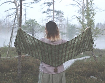 Shawl knitting pattern Spruce scarf available in ENG and LV