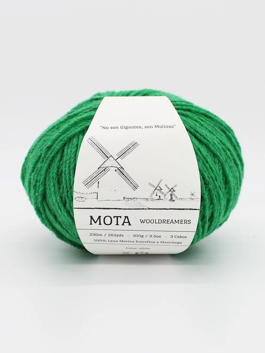WoolDreamers yarn Mota Z twist yarn 100% non superwash  wool yarn color 937G dyed gray wool in green