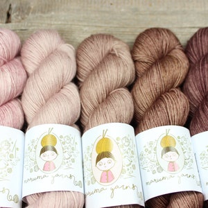 Hand dyed merino wool yarn Fingering weight Superwash collection of vintage rose