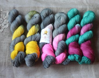 Hand dyed merino wool yarn Fingering weight Superwash Assigned pooling
