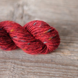 Donegal Kilcarra Tweed yarn 100gr or 50gr cakes/skeins Pure new wool yarn Hand knitting yarn Red tweed Aran tweed 4866 Teelin