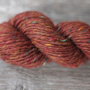 Donegal Kilcarra Tweed yarn 100gr or 50gr cakes/skeins Pure new wool yarn Hand knitting yarn Rustic colour tweed Aran tweed 4727 Copper