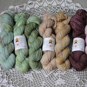 Maruma HDY Merino Linen single yarn fingering weight Hand dyed Superwash yarn