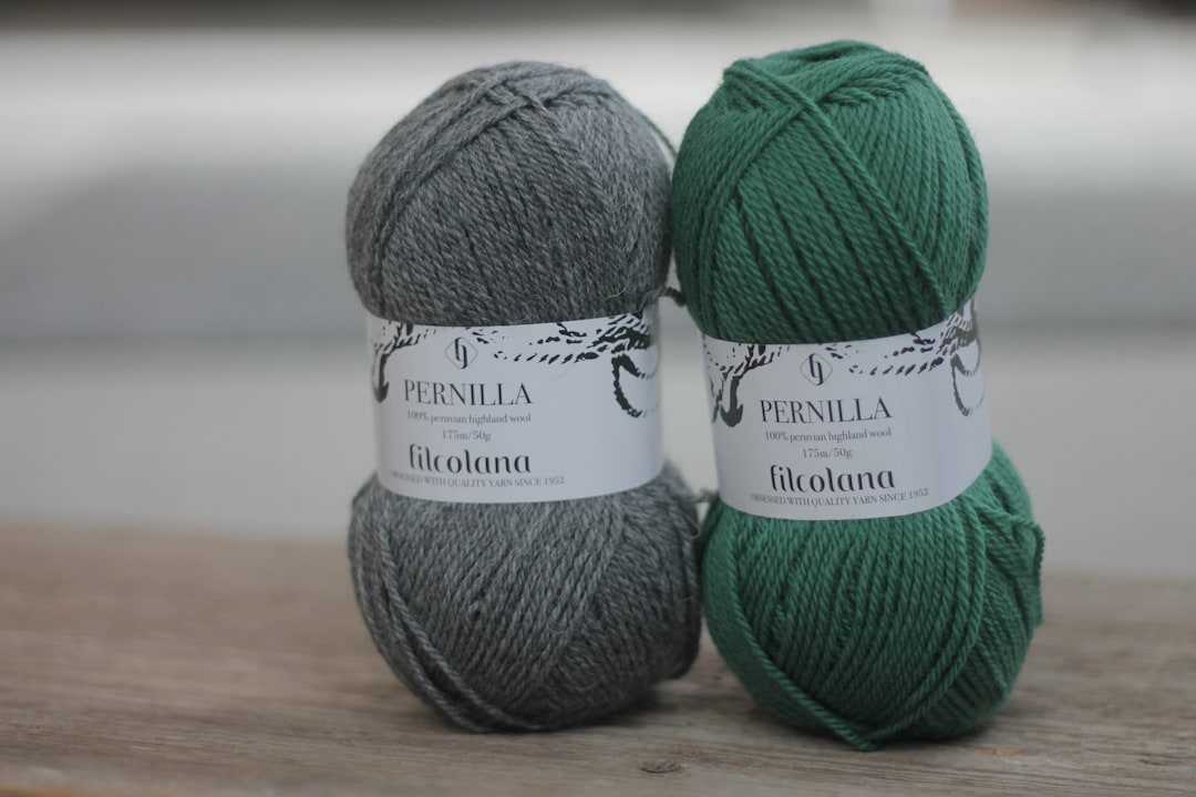 filcolana-pernilla-virgin-wool-yarn-50g-medium-grey-spruce-green