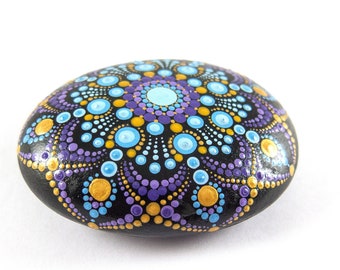 Mandala Stone Dot Painting light blue/purple, natural stone