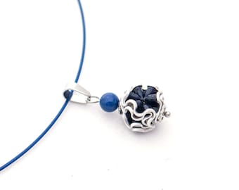 Necklace or necklace in an upcycling look made from coffee capsules in dark blue Kazaar variety