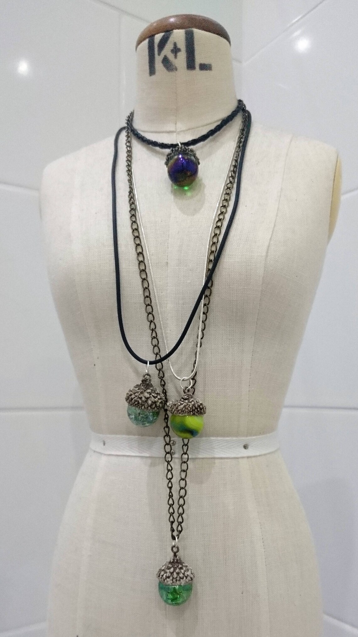 HARMONITE English Acorn Pendant Necklace for Women and