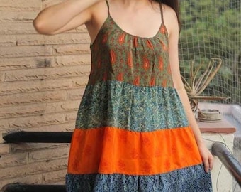 Abito boho patchwork in seta, abbigliamento femminile vintage riciclato da sari, abbigliamento corto da spiaggia PWD1005