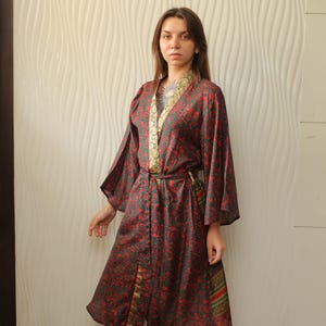 ピュアシルクミディ着物 ショートグリーンシルク着物ローブ ボヘミアン ドレッシングガウン 女性用 ラウンジウェア 妻への高級ギフト PS MKMO2058/エクスプレス配送