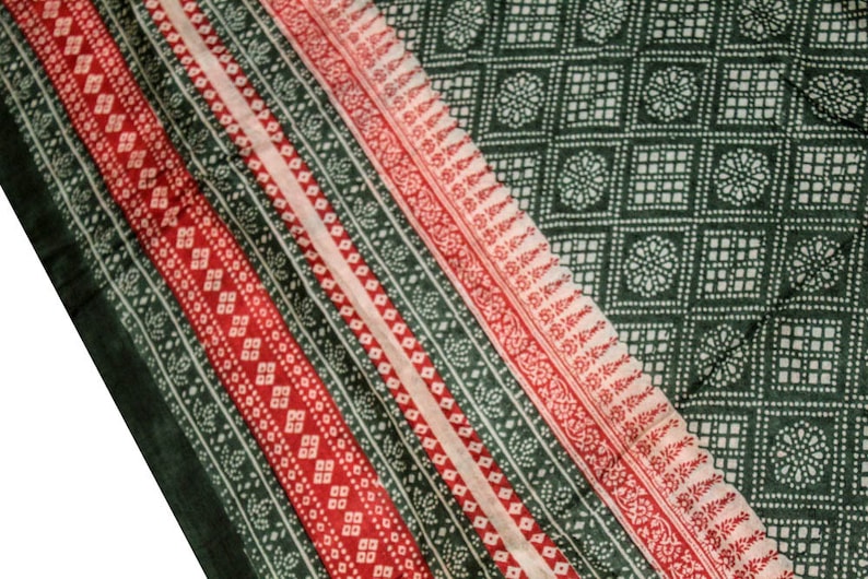 Vintage Indian Pure Silk Saree Wrap Sarong Printed Sari Ethnic Traditional Textile Recycle Fabric Recycle Clothing Dress Material PSS11547