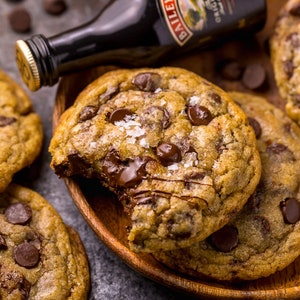 Baileys Irish Cream Chocolate Chip Cookies In A Pint or Quart Mason Jar image 4