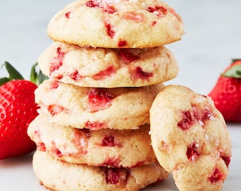 Strawberry Shortcake Cookie Mix In A Quart Mason Jar