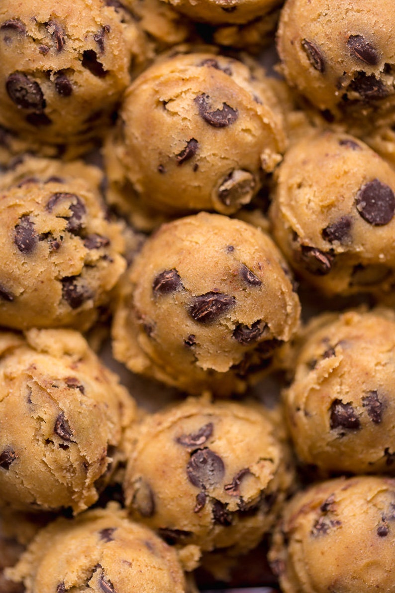 Baileys Irish Cream Chocolate Chip Cookies In A Pint or Quart Mason Jar image 6