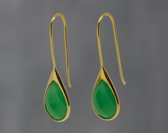 Chrysoprase Earrings, Silver and Chrysoprase Drops, Gemstone Earrings, Teardrop Earrings, Minimal Sterling Silver 925, Chrysoprase Jewellery