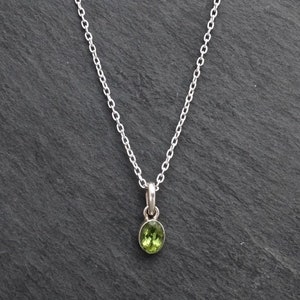 Peridot Pendant, Silver and Peridot Pendant Necklace, August Birthstone Necklace, Faceted Peridot, Gemstone Pendant, Sterling Silver