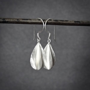Silver Earrings, Silver Drops, Matt Silver Earrings, Brushed Sterling Silver, Minimalist Earrings, Twist Earrings, 925