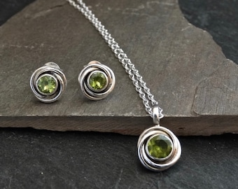 Peridot Jewellery Set, Silver and Peridot Stud Earrings, Peridot Pendant Necklace, Silver Nest Earrings Pendant, Art Deco, Sterling Silver