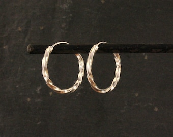 Silber Creolen, Silber Hoop Ohrringe, Mini Creolen, Hoop Ohrringe, Schläfer Creolen, Twist Creolen, Alltags Ohrringe, Sterling Silber, 925