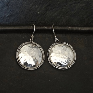 Silver Earrings, Hammered Silver Earrings, Beaten Silver, Round Earrings, Circle Earrings, Modern Silver Earrings, Sterling Silver