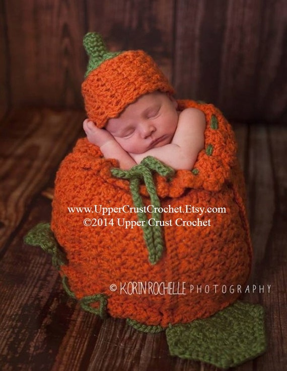 Chunky Crochet Little Pumpkin Cocoon and Beanie PATTERN Newborn - Main Image