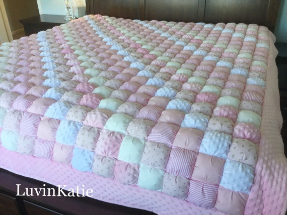 Queen Size Bubble Puff Quilt Comforter In Pink White Gold Etsy