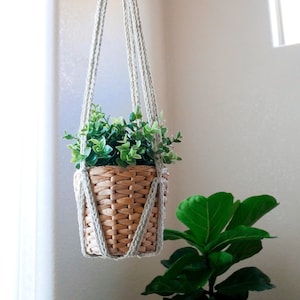 Vior Plant Hanger- Digital Crochet Pattern- PDF File Format