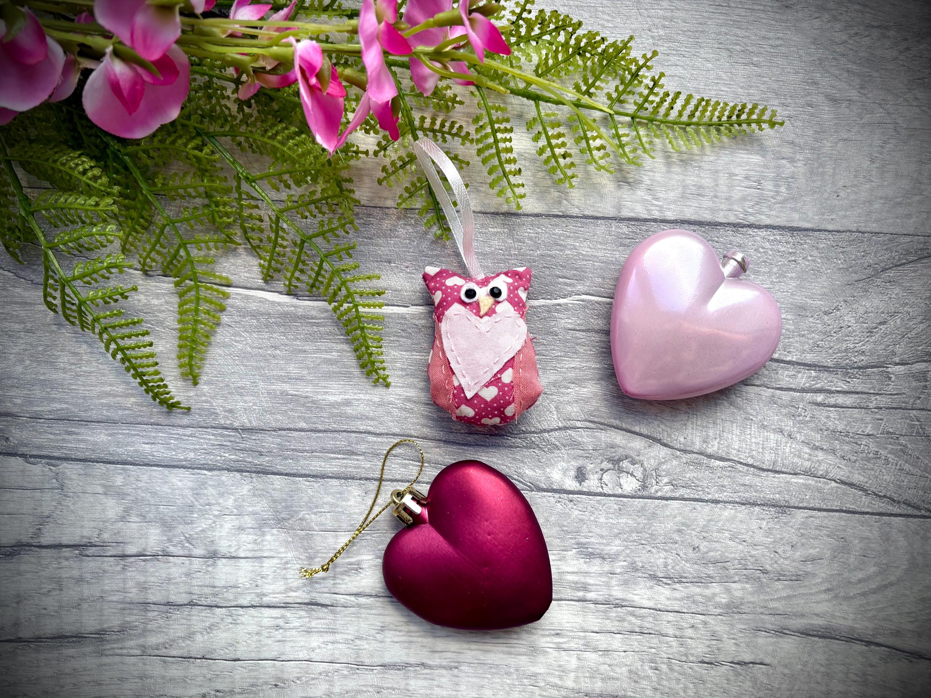 Valentines owl decoration, Galentines gift, owl bag charm, valentines keyring, owl gift for friend