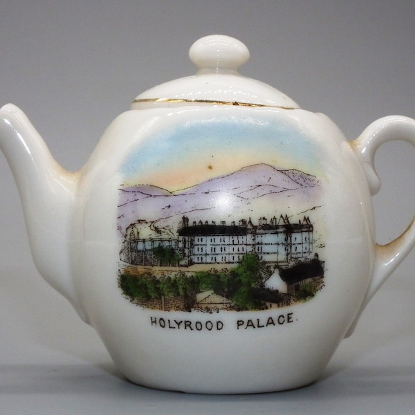 Antique Gemma Crested China  Tea Pot Hollyrood Palace Edinburgh