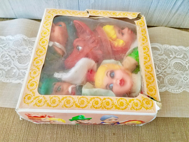 Vintage Worlds Famous Fairy Tale Puppet Show Puppets Red Riding Hood Story puppets Wolf Grandma Woodsman set In Original Box