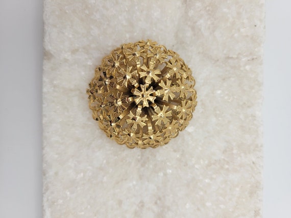 Vintage Dome Flower Pin, Vintage Gold Tone Pin Br… - image 4