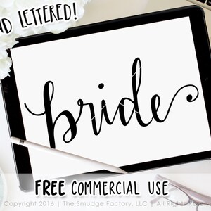 Puede incluir: Un dibujo digital de la palabra "bride" en una fuente cursiva. El texto es negro sobre un fondo blanco. La imagen incluye el texto "HAND LETTERED!" y "FREE COMMERCIAL USE".