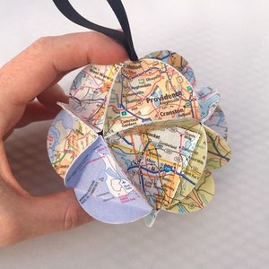 Rhode Island Map Ornament: Personalizable Travel Souvenir