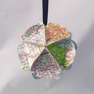 Alberta, Canada Map Ornament: Personalizable Travel Souvenir