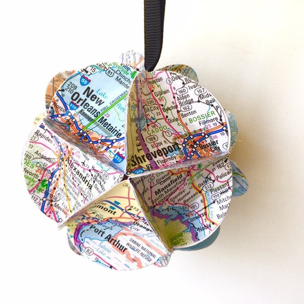 Louisiana Ornament, Wanderlust gift, Map ornament, Gift for Travelers, Explorer Ornament, Christmas Decoration, Pick your State