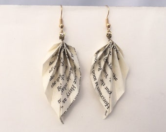 Pendientes de página de libro de Potter: regalo para el club de lectura de origami