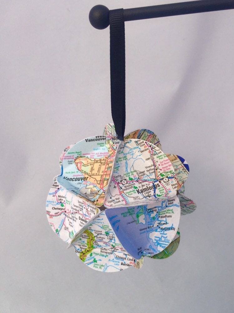 Canada Ornament, British Columbia Ornament, Map ornament, Canada souvenir, British Columbia Gift, Christmas Tree Decoration, eco-friendly