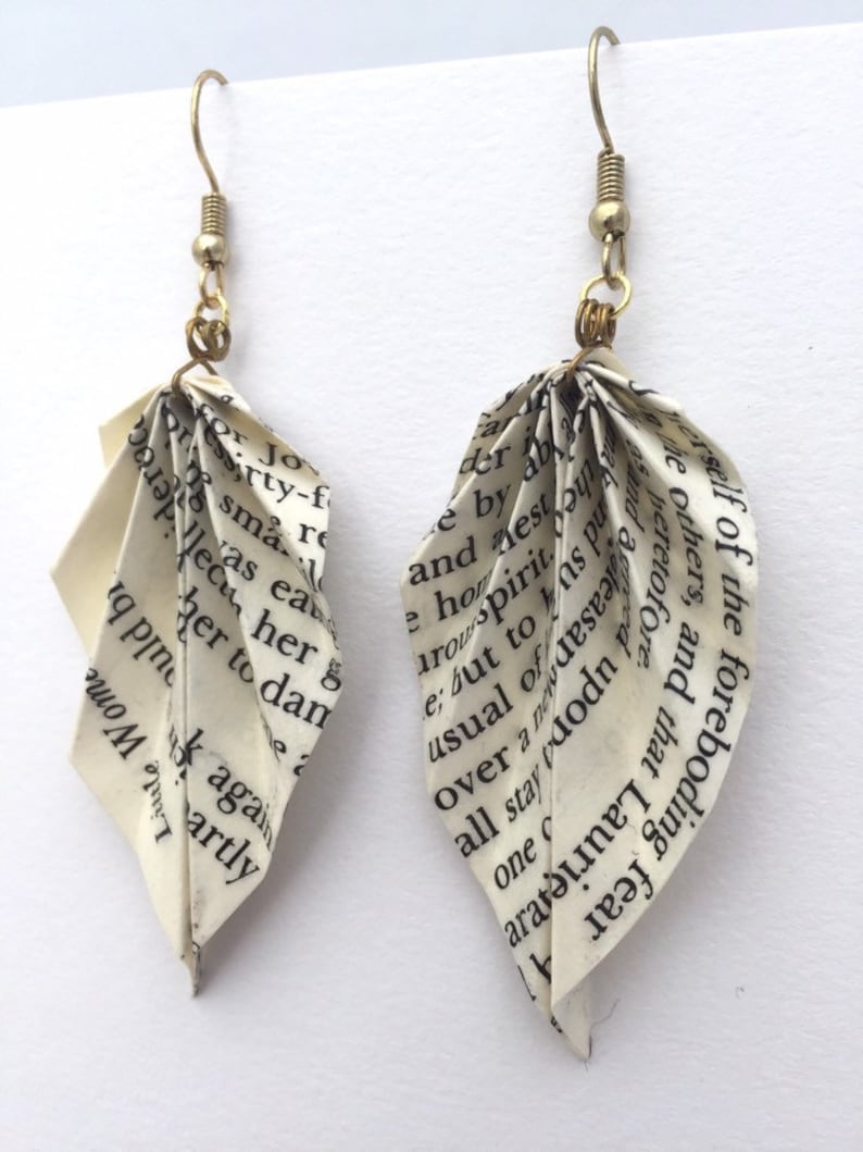 Pendientes de Mujercitas: Joyas literarias imagen 2
